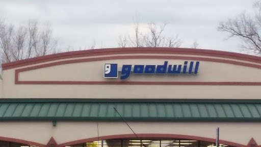 Thrift Store «Goodwill Retail Store of Washington», reviews and photos, 2030 Phoenix Center Dr, Washington, MO 63090, USA
