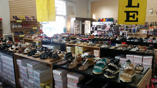 Shoe Store «Footsies Shoe Warehouse», reviews and photos, 1077 Baker St, Costa Mesa, CA 92626, USA