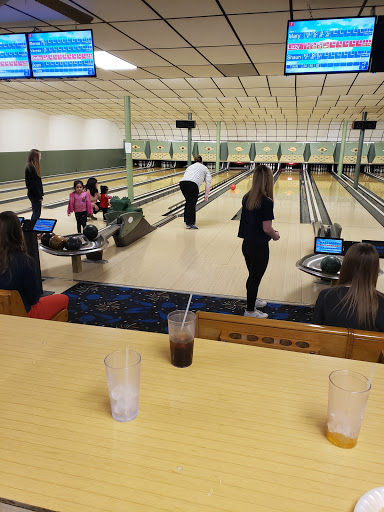 Bowling Alley «ICC Bowlatorium and Gymnasium», reviews and photos, 2701 S 25th St, Omaha, NE 68105, USA