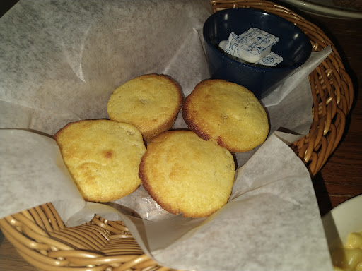 American Restaurant «Cracker Barrel Old Country Store», reviews and photos, 1511 Riverboat Center Dr, Joliet, IL 60431, USA