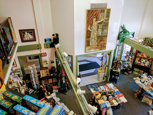 Book Store «Riverwalk Books», reviews and photos, 116 E Woodin Ave, Chelan, WA 98816, USA