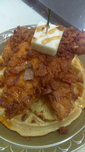 Blues Club «Brackins Blues Club», reviews and photos, 112 E Broadway Ave, Maryville, TN 37804, USA