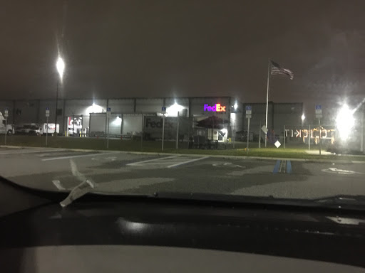 Mailing Service «FedEx Ground», reviews and photos, 5000 North Ridge Trail, Davenport, FL 33897, USA