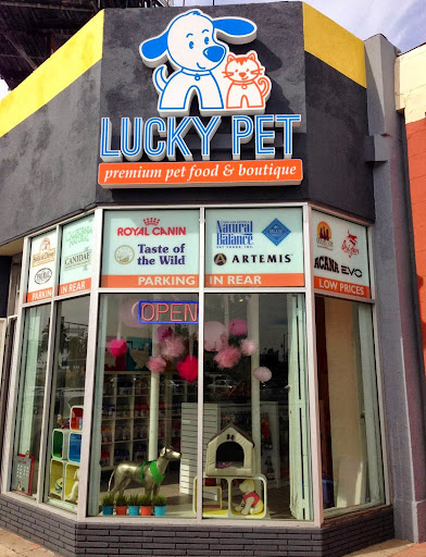 Lucky Pet Premium Pet Food & Boutique, 4115 W Olympic Blvd, Los Angeles, CA 90019, USA, 