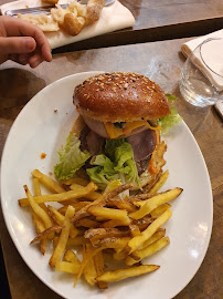 Hamburger du Pizzeria La Cantine Corse à Thiais - n°5