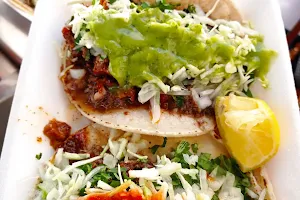 Tacos "El Muñeco" image