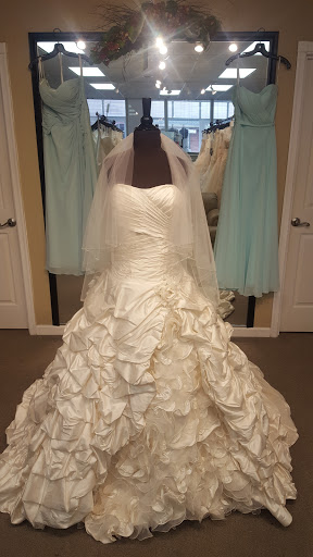 Bridal Shop «Sue Ames Bridal Outlet», reviews and photos, 202 N 10th St, Allentown, PA 18102, USA