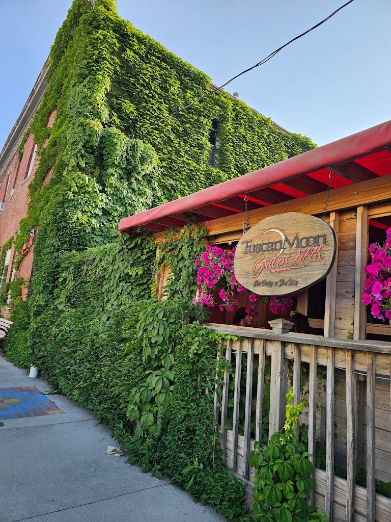 Tuscan Moon Grill on Fifth 52247