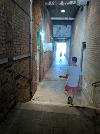 Consignment Shop «Shop and Share», reviews and photos, 76 S Grove Ave, Elgin, IL 60120, USA