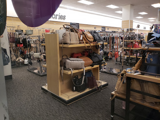 Department Store «Nordstrom Rack The Gallery At Westbury Plaza», reviews and photos, 1040 Old Country Rd, Garden City, NY 11530, USA