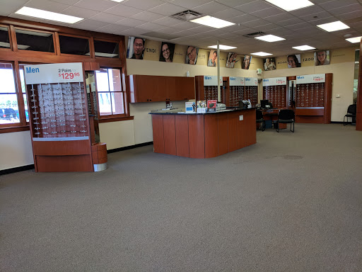 Eye Care Center «Eyeglass World», reviews and photos, 1365 S Alma School Rd, Mesa, AZ 85210, USA