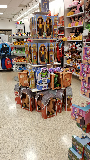 Toy Store «Disney Store», reviews and photos, 3000 Grapevine Mills Pkwy, Grapevine, TX 76051, USA