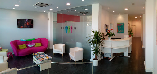 Clinica Dental Herrera Ruiz en Aínsa, Huesca