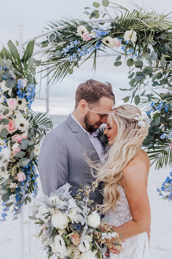 Florist «Flowers By Voytek», reviews and photos, 9524 Blind Pass Rd, St Pete Beach, FL 33706, USA