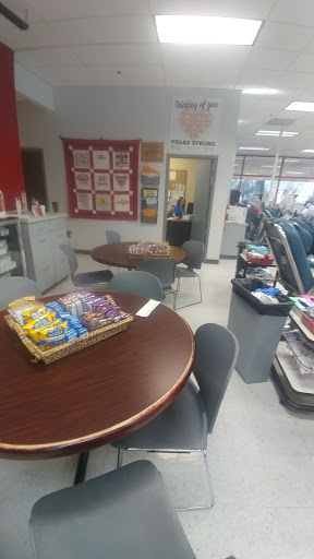 Blood Bank «United Blood Services», reviews and photos