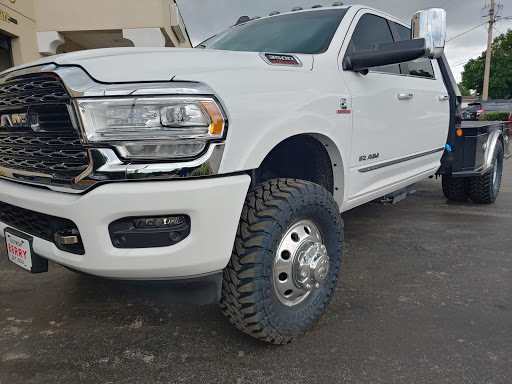 Tire Shop «Chucks Tire & Automotive», reviews and photos, 600 S Collins St, Plant City, FL 33563, USA