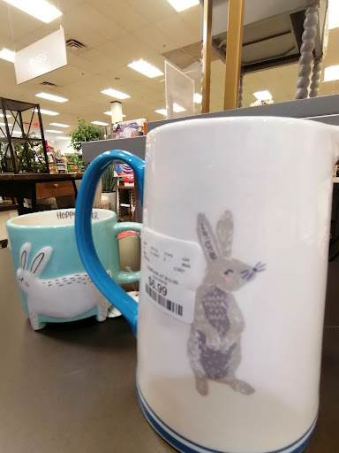 Department Store «T.J. Maxx & HomeGoods», reviews and photos, 198 Alewife Brook Pkwy, Cambridge, MA 02138, USA