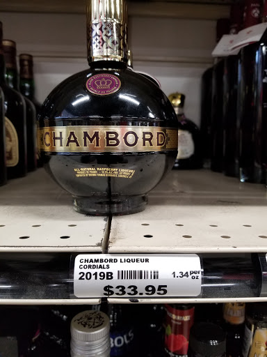 Liquor Store «Troutdale Liquor Store», reviews and photos, 3030 NE Hogan Dr, Gresham, OR 97030, USA