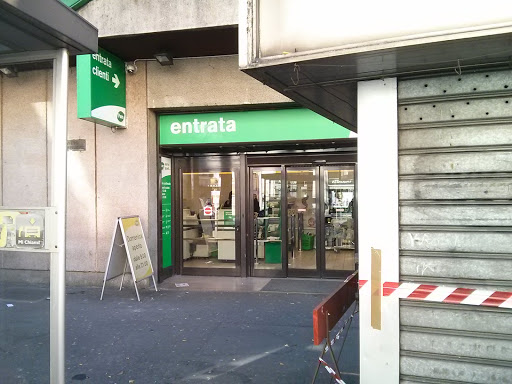 Supermarket chains Milan