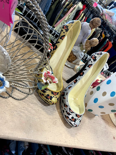 Thrift Store «Value Village», reviews and photos