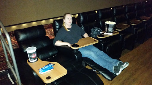 Movie Theater «United Artists Farmingdale 10», reviews and photos, 20 Michael Ave, Farmingdale, NY 11735, USA