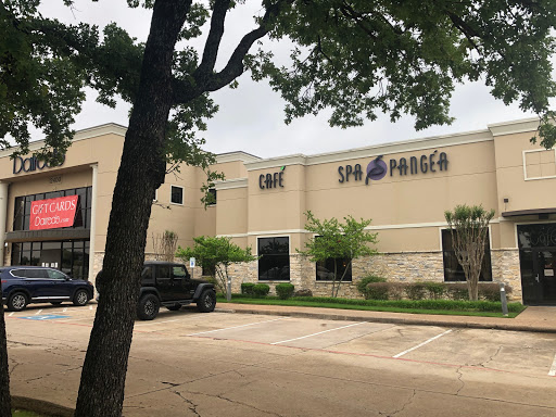 Beauty Salon «Daireds Hair Salon & Day Spa», reviews and photos, 2400 I-20 Frontage Rd, Arlington, TX 76017, USA