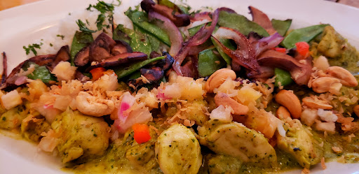 Restaurant «The Cheesecake Factory», reviews and photos, 148 Crocker Park Blvd, Westlake, OH 44145, USA