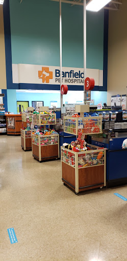 Pet Supply Store «PetSmart», reviews and photos, 3351 Jefferson Davis Hwy, Alexandria, VA 22305, USA