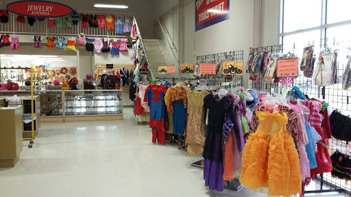 Thrift Store «Texas Thrift Store», reviews and photos, 200 Ash Ave, McAllen, TX 78501, USA