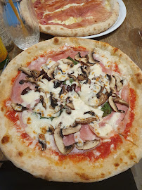 Pizza du Restaurant italien LA CUCINA Pane Amore e Fantasia à Andrésy - n°20