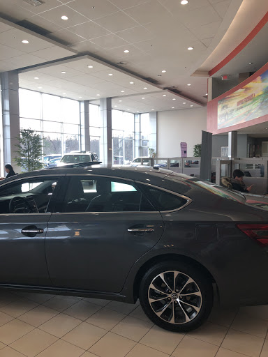 Car Dealer «Colonial Toyota», reviews and photos, 550 George Washington Hwy, Smithfield, RI 02917, USA