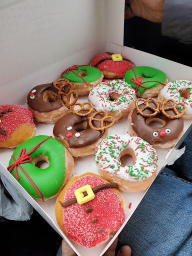 Bakery «Krispy Kreme Doughnuts», reviews and photos, 511 Moosic St, Scranton, PA 18505, USA