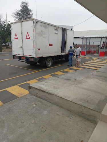 Dipor Portoviejo - Tienda de ultramarinos