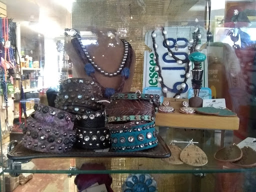 Animal Feed Store «Pine Country Feed», reviews and photos, 13581 S Glen Dr, Pine, CO 80470, USA