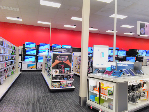 Department Store «Target», reviews and photos, 13301 Gateway Center Dr, Gainesville, VA 20155, USA