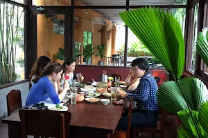 Pi Vegetarian Saigon image