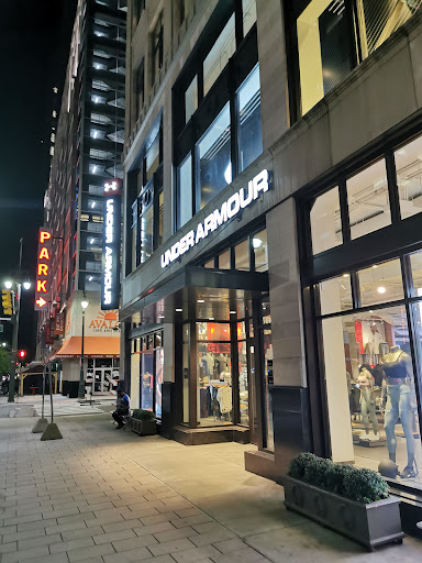 Clothing Store «Under Armour Brand House», reviews and photos, 1201 Woodward Ave, Detroit, MI 48226, USA