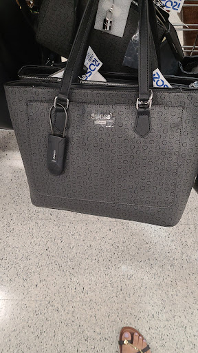 Clothing Store «Ross Dress for Less», reviews and photos, 1990 S University Dr, Davie, FL 33324, USA