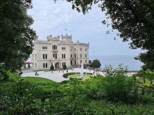 Belvedere White Flat à Trieste