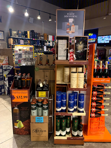 Wine Store «Otter Creek Wine & Spirits», reviews and photos, 250 S Randall Rd, Elgin, IL 60123, USA
