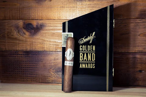 Tobacco Shop «Fogue & Bates Tobacco», reviews and photos, 6929 E 71st St, Tulsa, OK 74133, USA