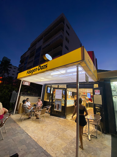 Ice Cream Shop «Häagen-Dazs® Ice Cream Shop», reviews and photos, 814 N Broadwalk, Hollywood, FL 33019, USA