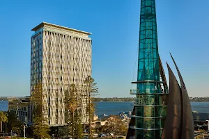DoubleTree by Hilton Perth Waterfront image