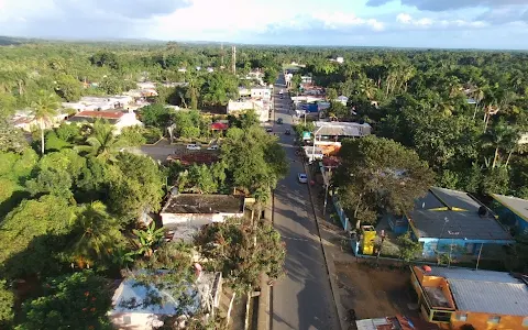 Parque Central Del Cacique image