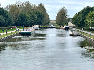 aire de stationnement camping car à Hédé-Bazouges