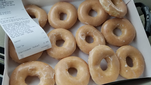 Bakery «Krispy Kreme Doughnuts», reviews and photos, 2900 S 108th St, Milwaukee, WI 53227, USA
