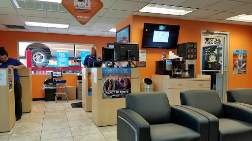 Oil Change Service «Quick Lane at Mac Haik Ford», reviews and photos, 10333 Katy Fwy, Houston, TX 77024, USA
