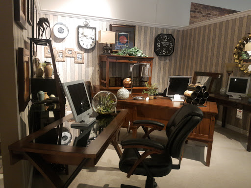 Furniture Store «Unclaimed Freight Furniture - Yankton», reviews and photos, 2320 Broadway St, Yankton, SD 57078, USA