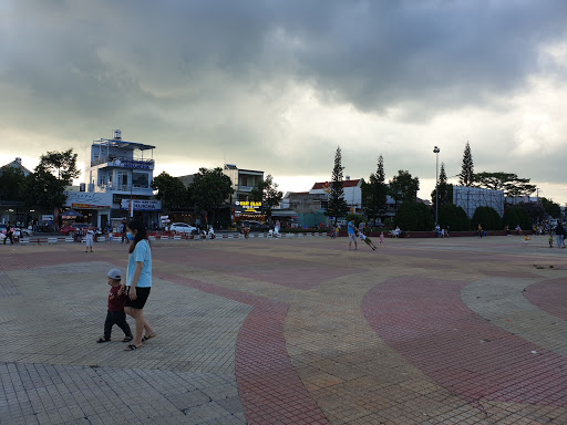 Square 28/3