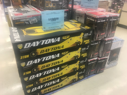 Hardware Store «Harbor Freight Tools», reviews and photos, 7523 Boulevard 26, North Richland Hills, TX 76180, USA